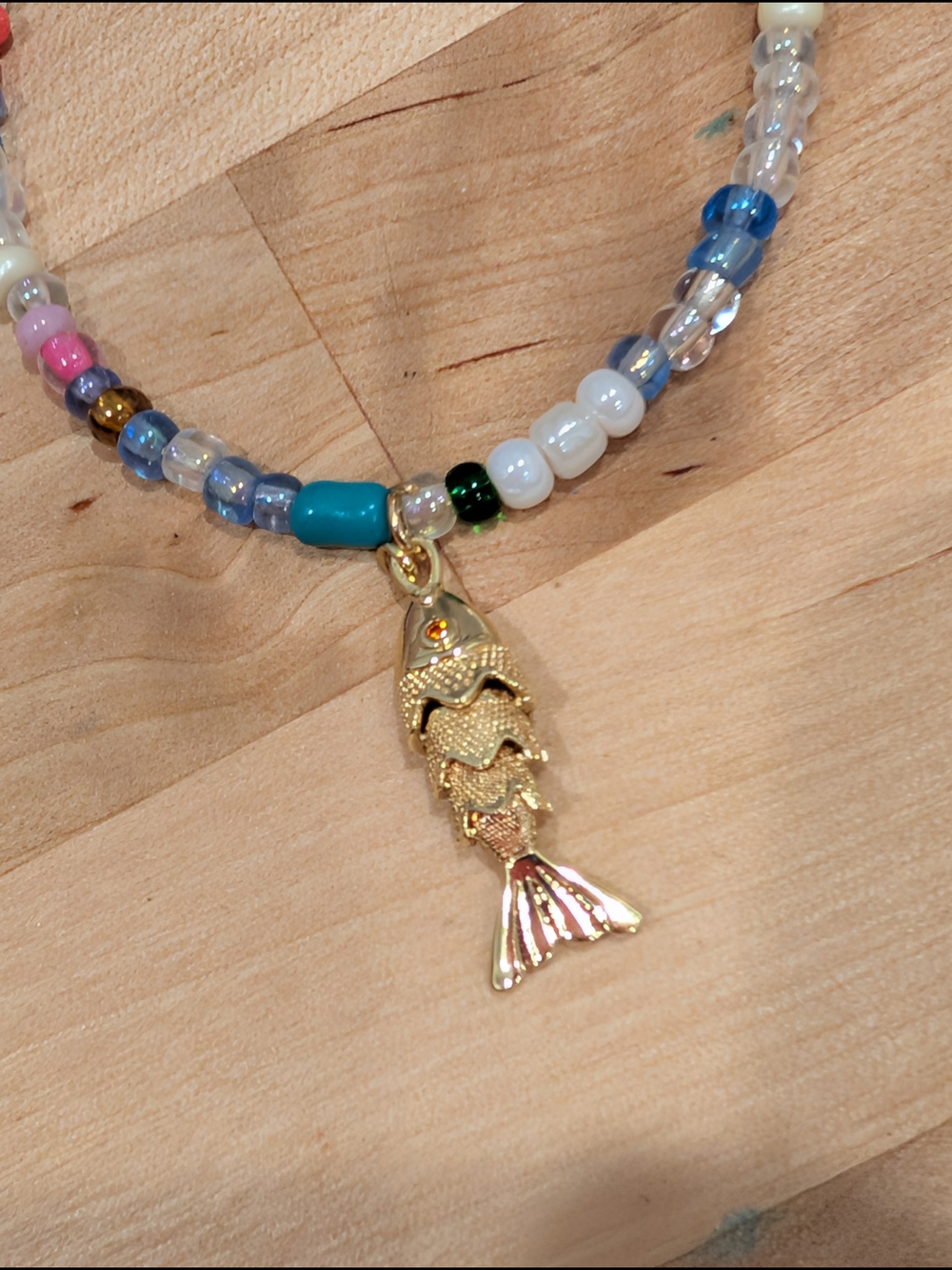 Gold Fish Charm Beaded Bracelet - Multicolor - Picture 3 of 4